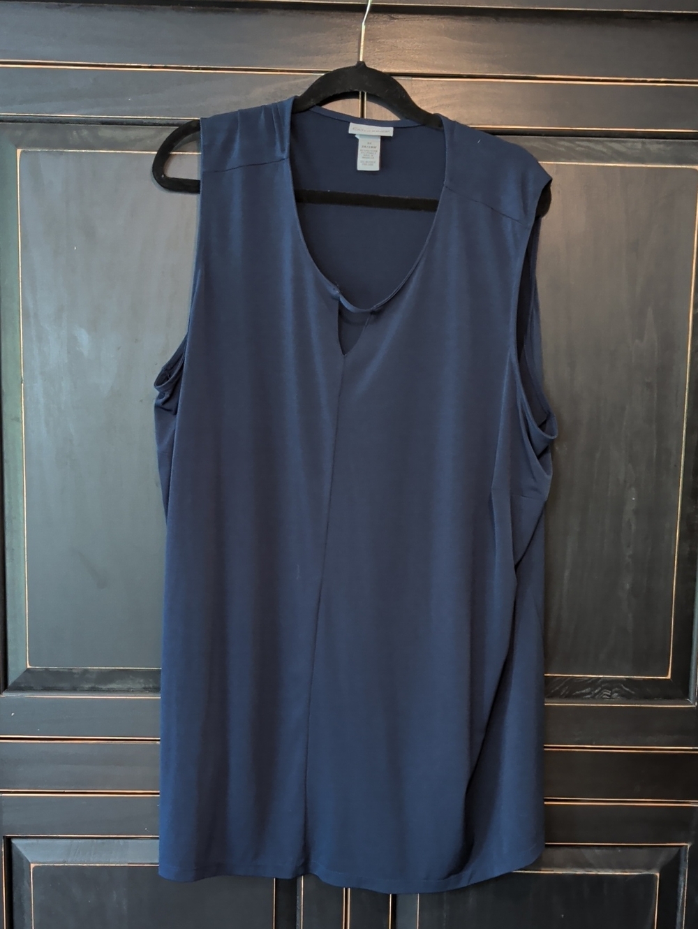 Catherines Sleeveless Navy V-Neck Tank Top - Lightweight Women's Top